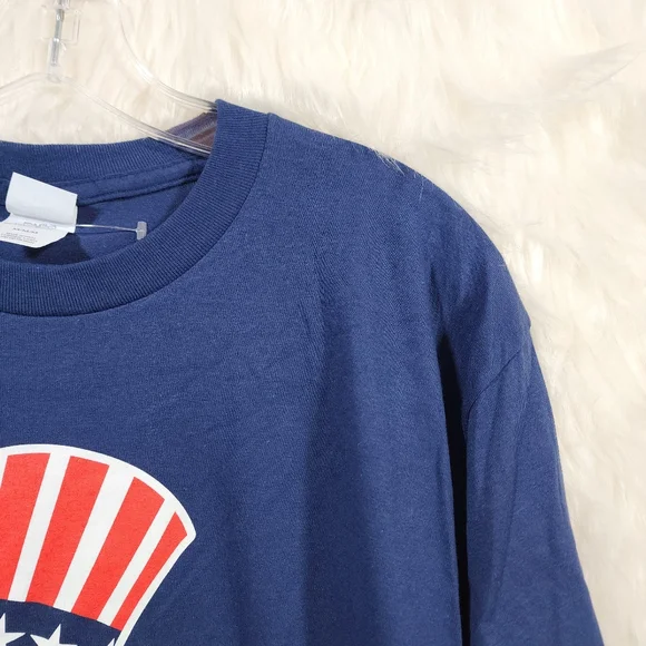 Hanes NWOT Navy Blue Cat Graphic American flag print TShirt woman's size medium - Picture 5 of 8